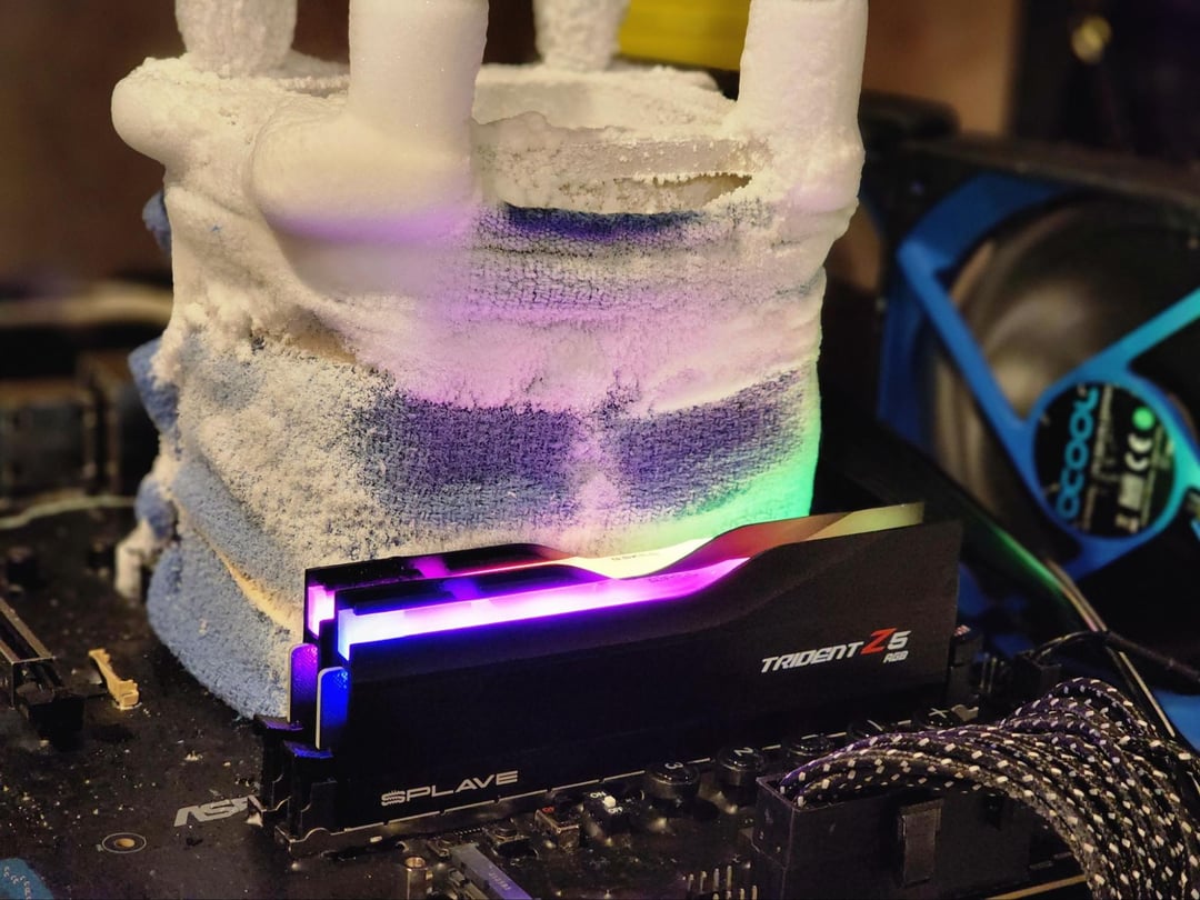 Padł nowy rekord podkręcania Core i9-12900KS. Granica 8 GHz jest coraz bliżej