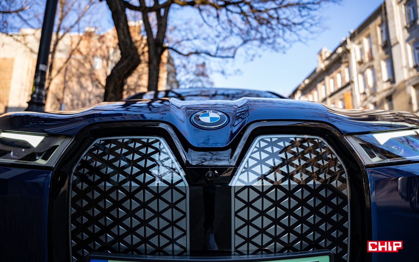 Komunikat w BMW – wersja Bluetooth nie jest już kompatybilna. Co z tym zrobić?
