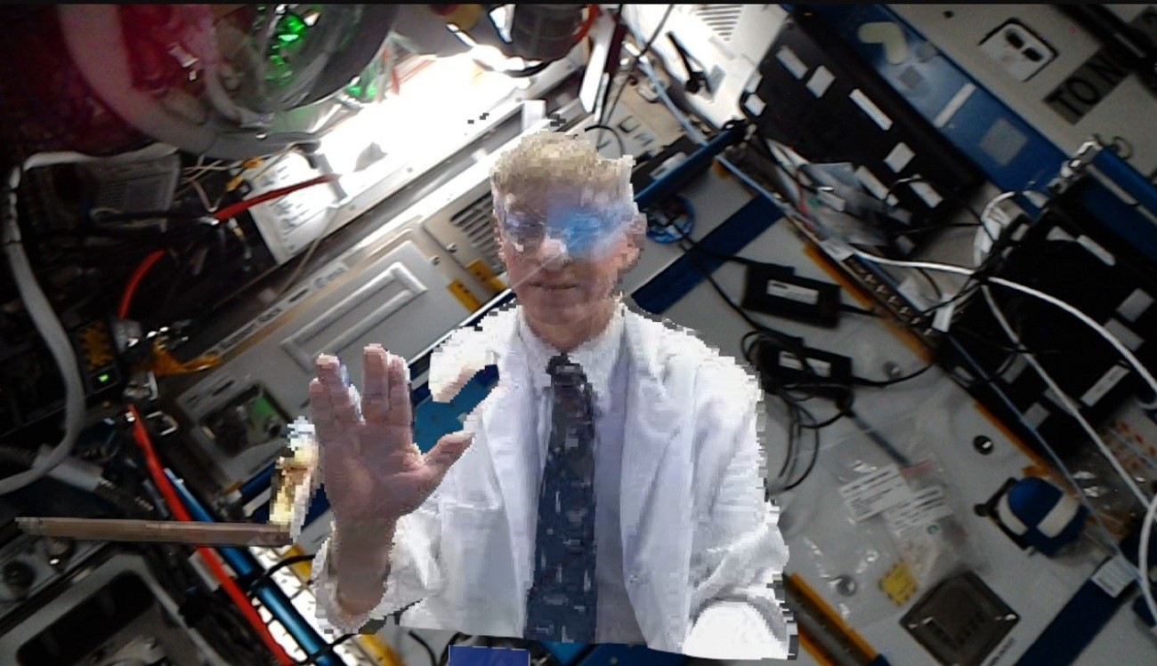 Holoportacja w akcji. Lekarz “przeniósł” się na ISS
