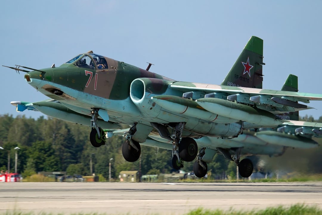 Rosyjski szturmowy Su-25 rozbił się po starcie. Liczba samolotów Rosji kurczy się