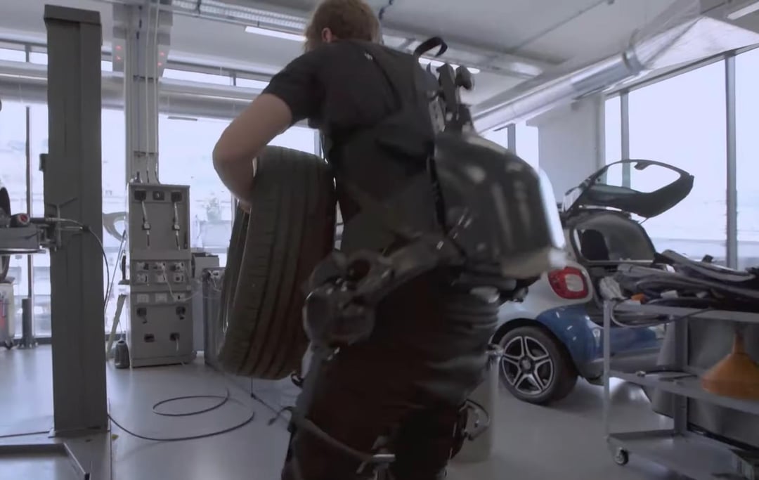 Spójrzcie na nowe egzoszkielety. Te dzieła mają uprzyjemniać i ułatwiać pracę robotnikom