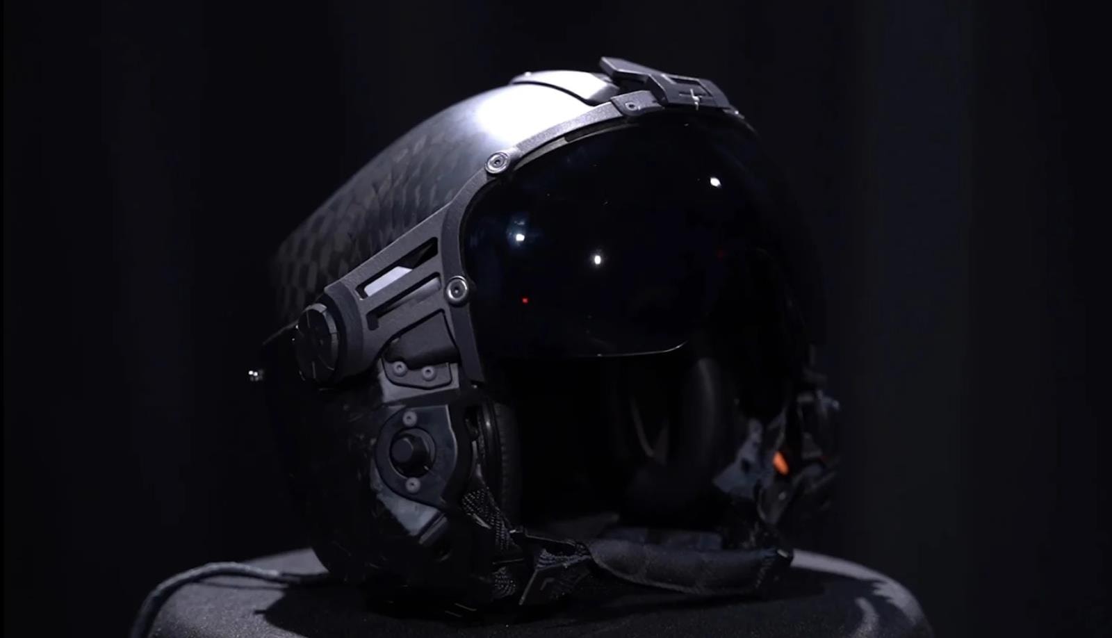 Spójrzcie na nowoczesny hełm pilotów USA,