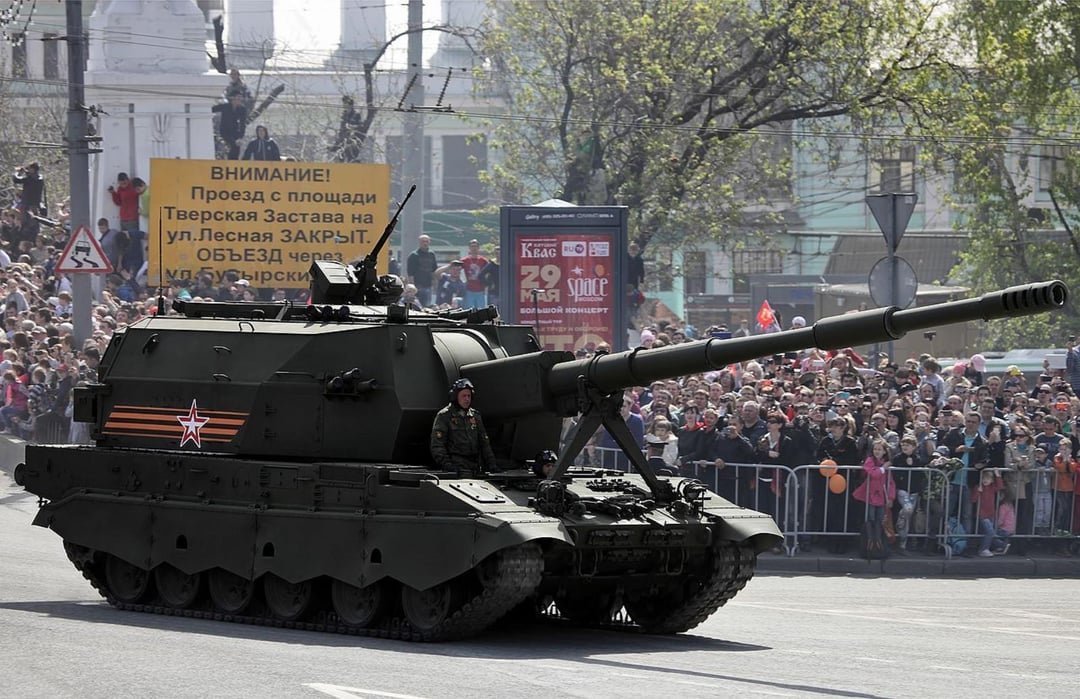 Oto 2S35 Koalicja-SW. To najnowsza rosyjska armatohaubica, która może wiele