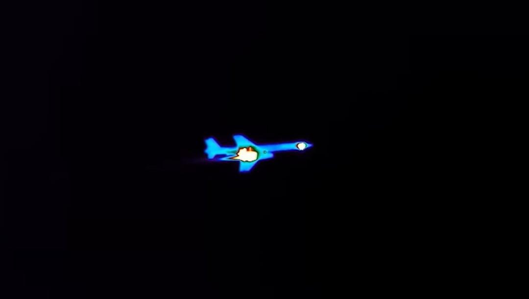 ALADIN w akcji. Obejrzyjcie, jak broń Lockheed Martina niszczy zagrożenie z prędkością światła
