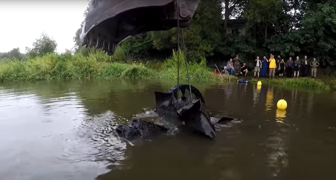 Polacy odkryli skarb na dnie rzeki. Najpewniej ma na sobie krew naszych przodków