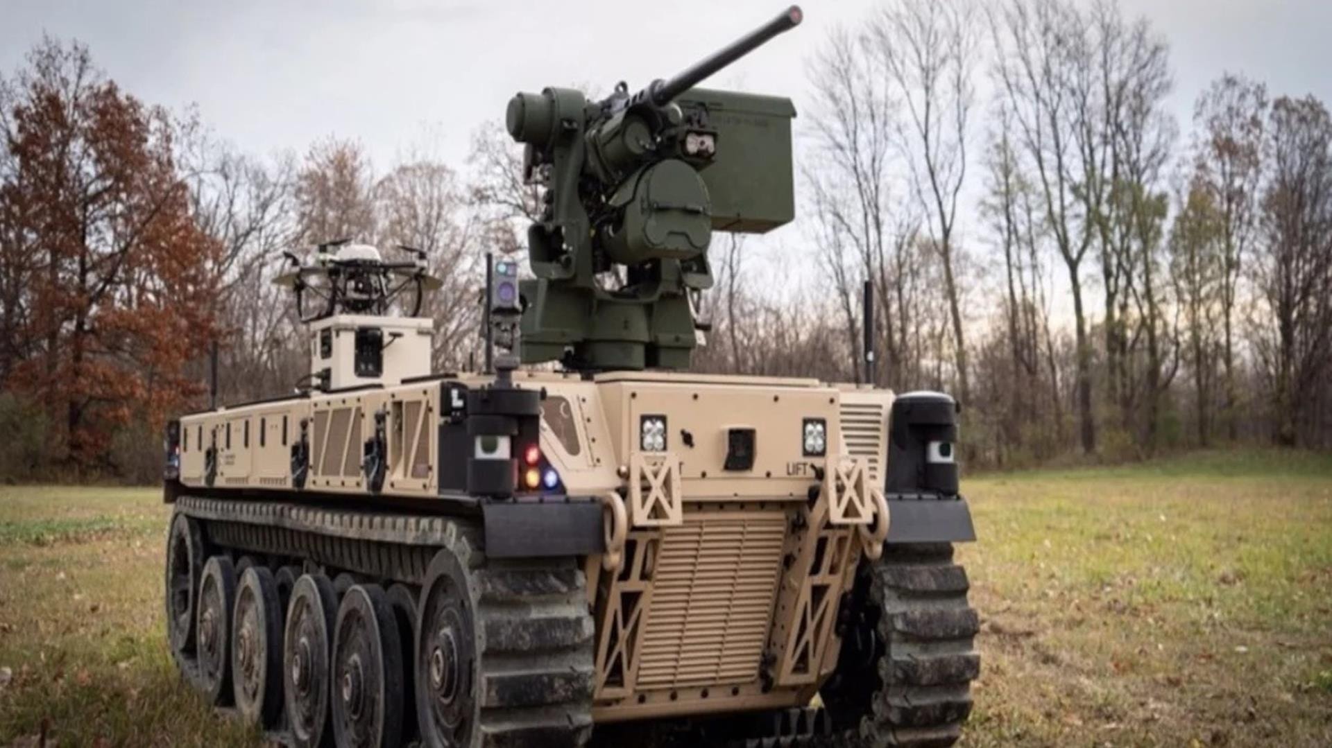 7-tonowe naziemne roboty bojowe na poligonie. Mogą niszczyć nawet zaawansowane czołgi