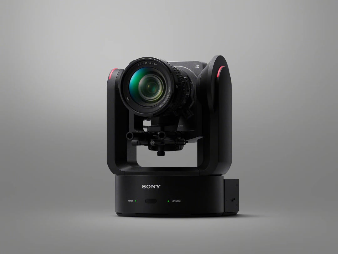 Innego takiego bezlusterkowca nie ma. Sony zrewolucjonizowało rynek swoim FR7