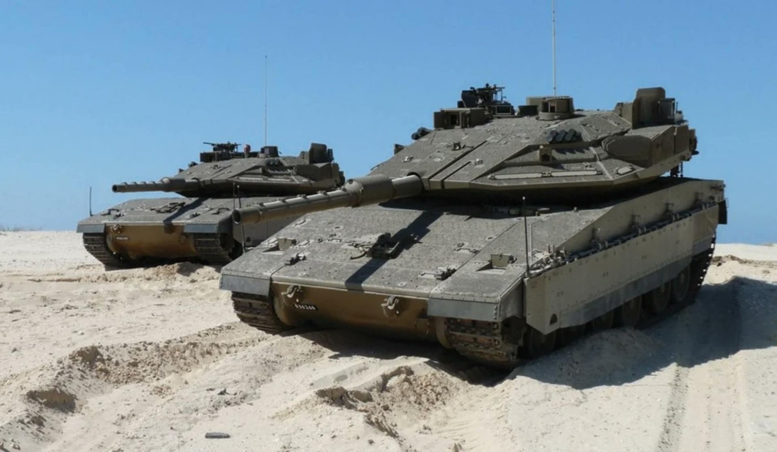 Nowy izraelski czołg, ulepszony Merkawa Mk 4 "Barak", Merkawa Mk 4, Merkawa Mk 4 Barak