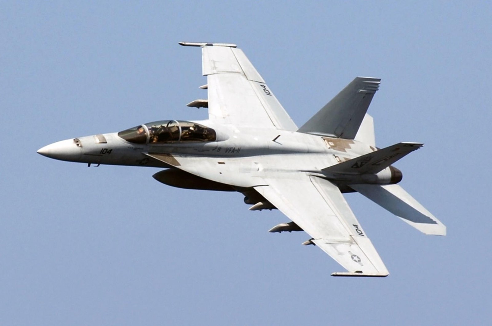 Ulepszenie myśliwca pokładowego F/A-18, LITENING przetestowany