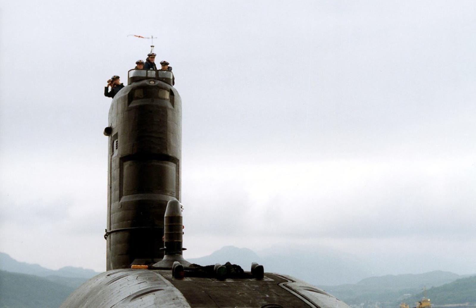 Jak brytyjski okręt podwodny wyszpiegował rosyjski lotniskowiec?