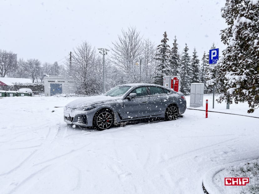 Elektryczne samochody nie będą uwiązane do ładowarek. Szwedzi testują wyjątkowe rozwiązanie