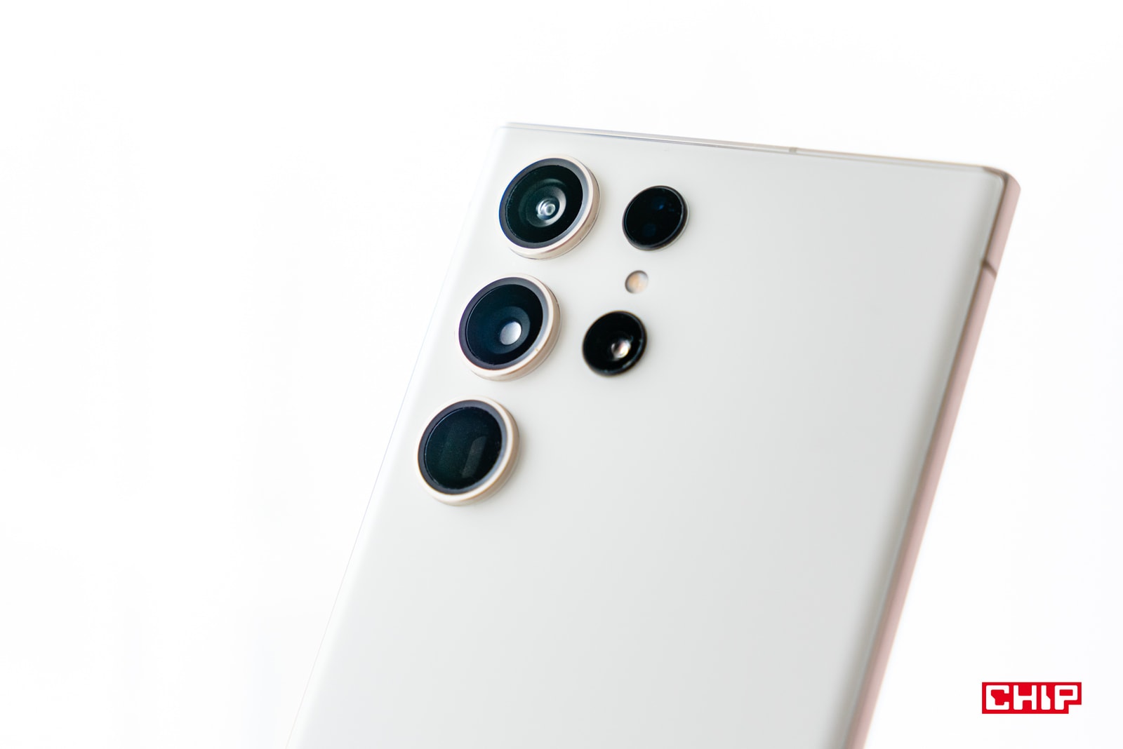 Aparat w Galaxy S23 będzie jeszcze lepszy. Samsung właśnie naprawia wszystkie błędy