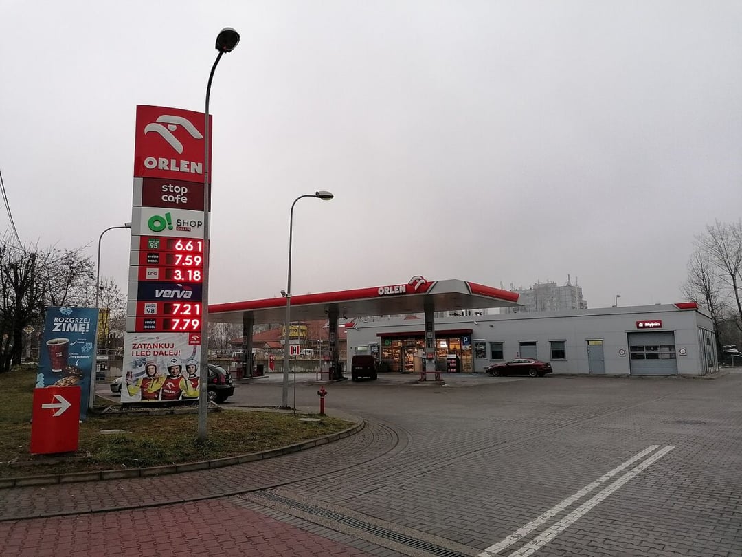 Od śmieci do paliwa. Orlen właśnie otrzymał miliardy na produkcję wodoru