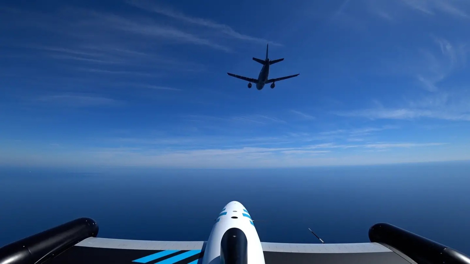 Kolosalny samolot Airbusa przejął kontrolę nad dronami. Tak wytycza się nowe szlaki dla wojska