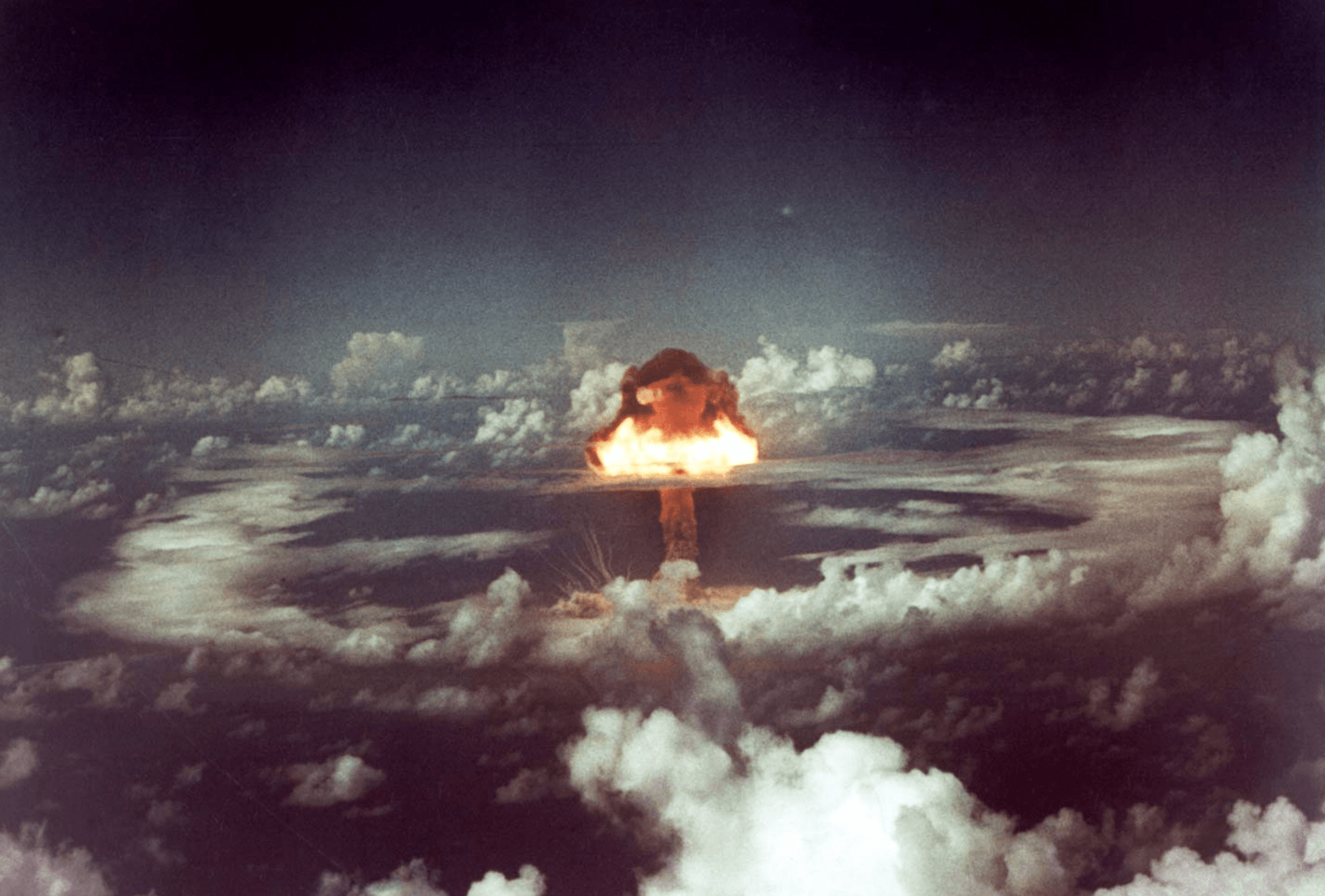 Ivy King &#8211; bomba atomowa zrzucona 16 listopada 1952 r. około 600 m od północnego krańca wyspy Runit /Fot. Wikimedia Commons

