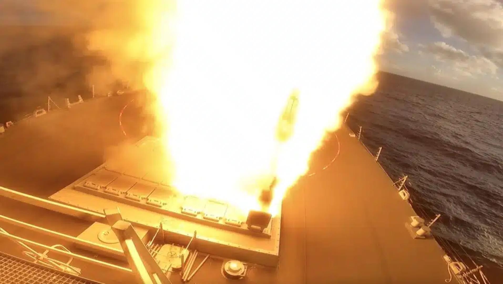 Nowy niszczyciel marynarki USA dostanie wielkie wyrzutnie. Będzie lepszy pod każdym względem