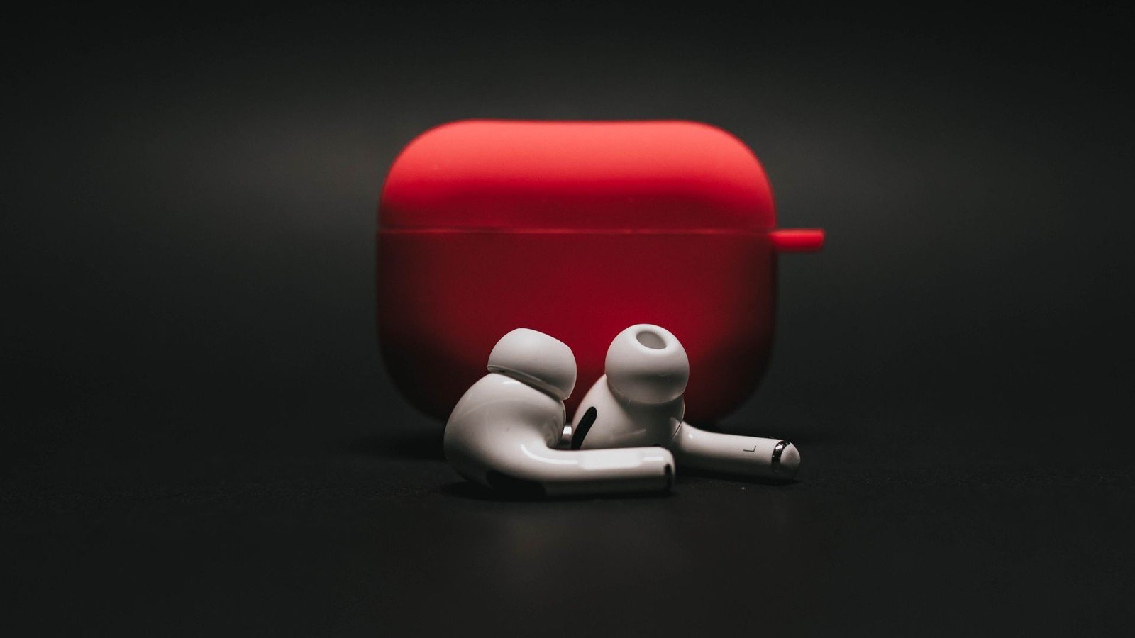 Kto by pomyślał – Apple po cichu poprawia jakość dźwięku w AirPods Pro 2 