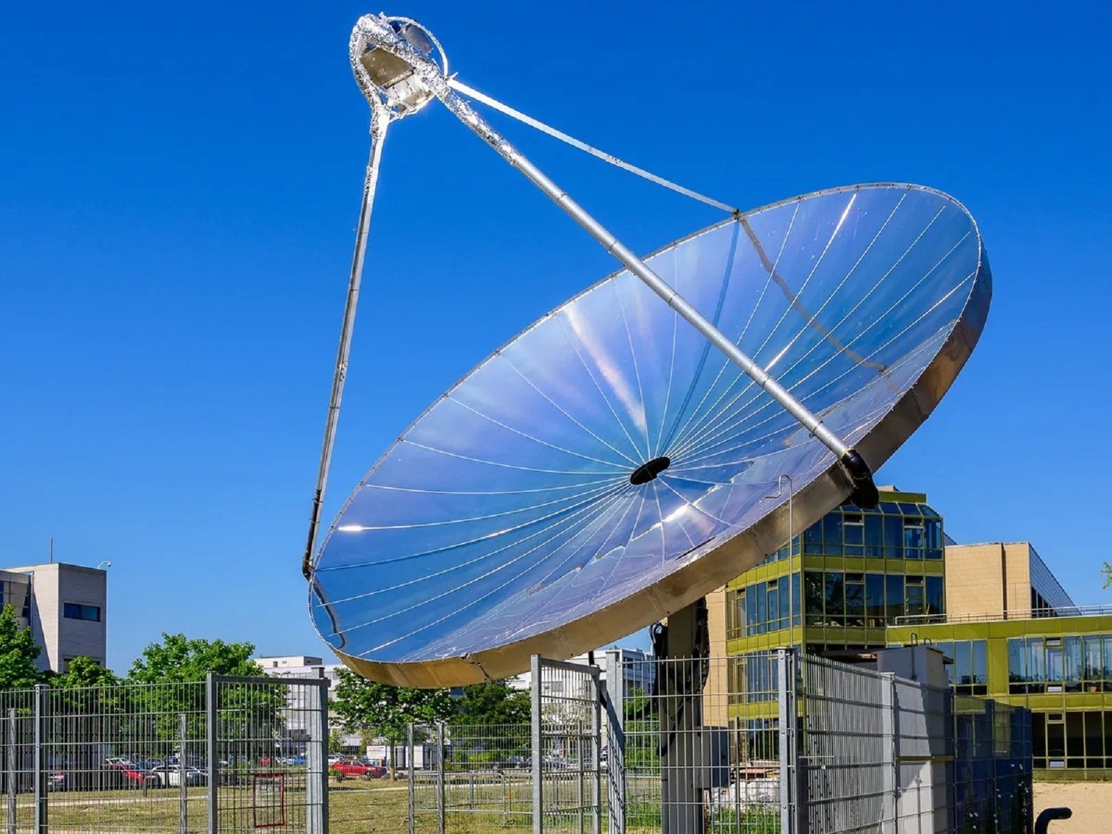 Powstała rekordowo duża solarna fabryka wodoru. Jej osiągi imponują