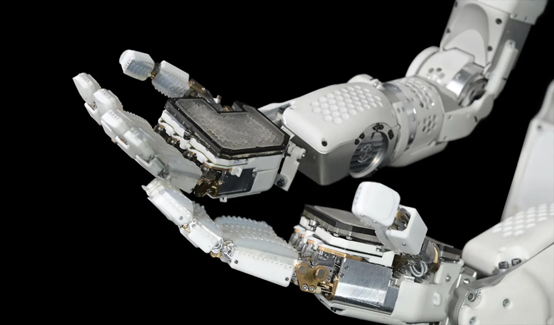 Protoclone budzi niepokój i podziw. Robot z ludzkimi ruchami wkracza do naszych domów