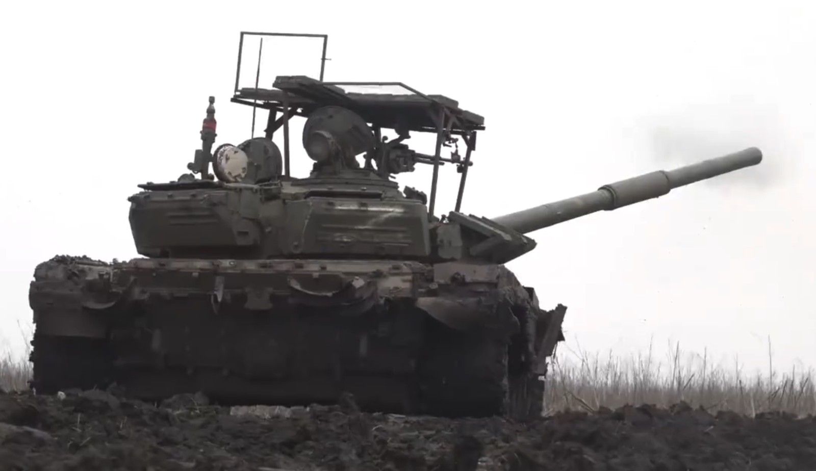 Ten rosyjski czołg to jedno wielkie nieporozumienie, ale Rosja i tak się nim chwali