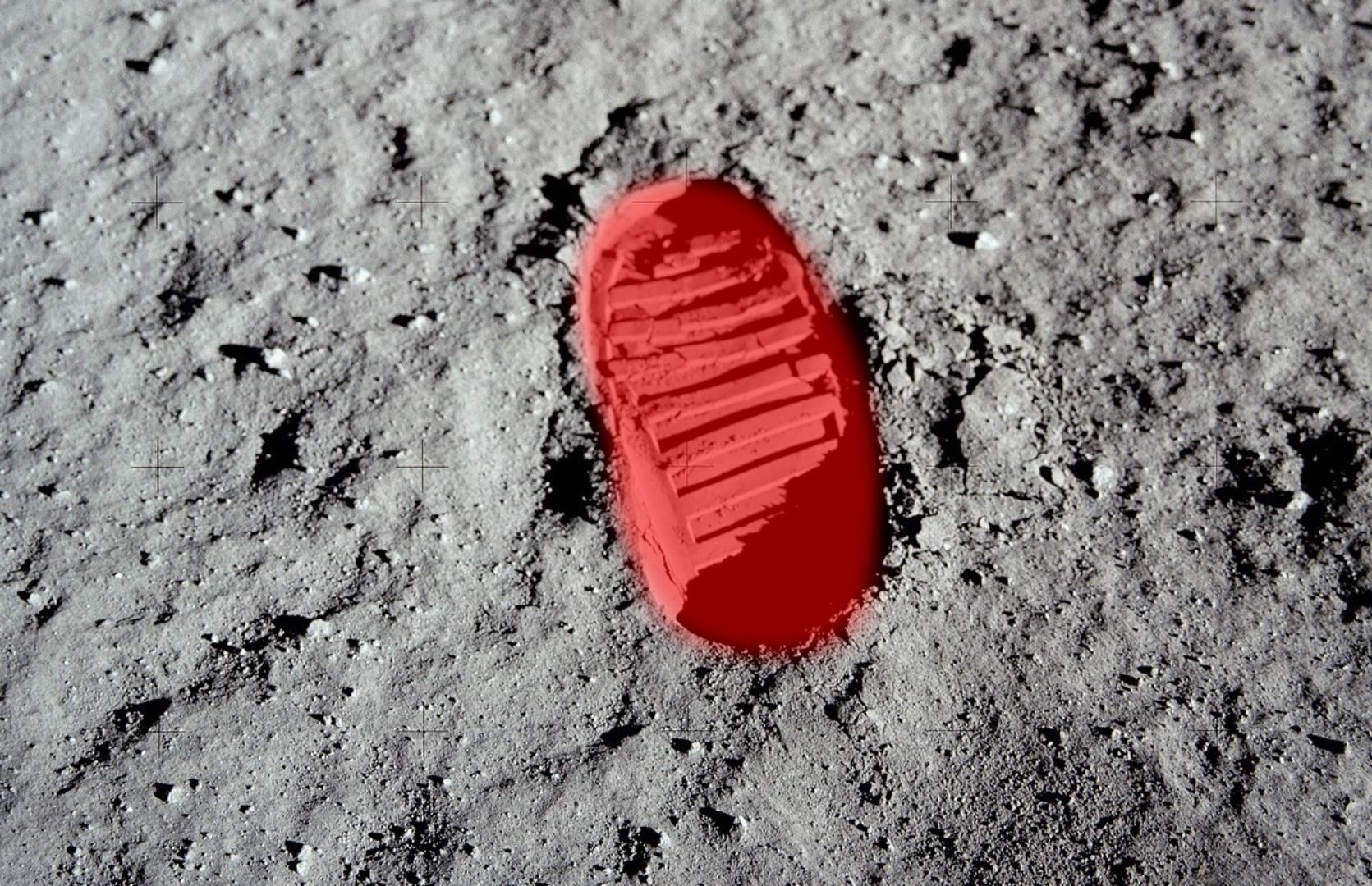 Szokujące ustalenia o Apollo 11. Pierwsi astronauci na Księżycu mogli zniszczyć ludzkość