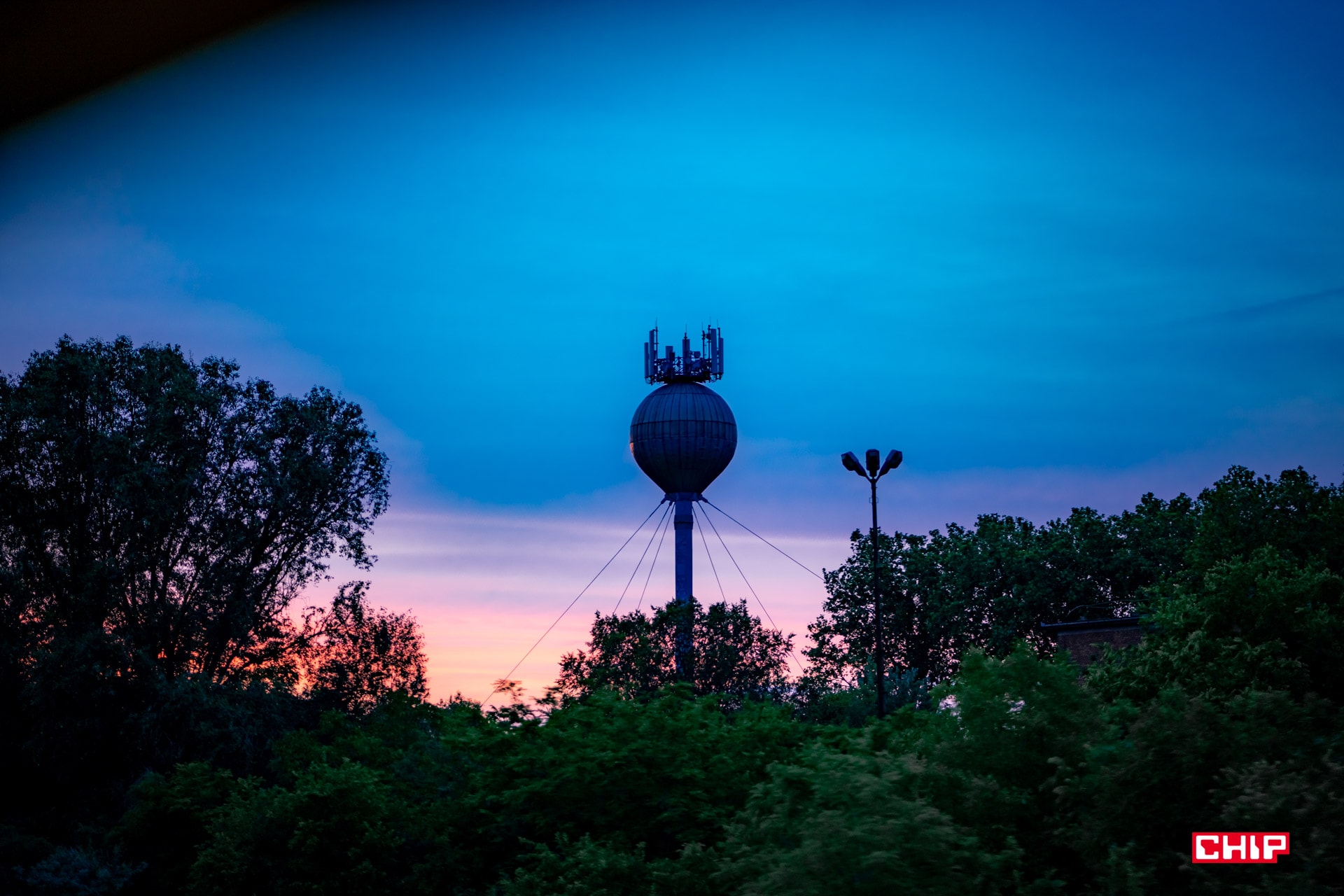 Czas na lepszy zasięg 5G. Zakończyła się druga aukcja częstotliwości