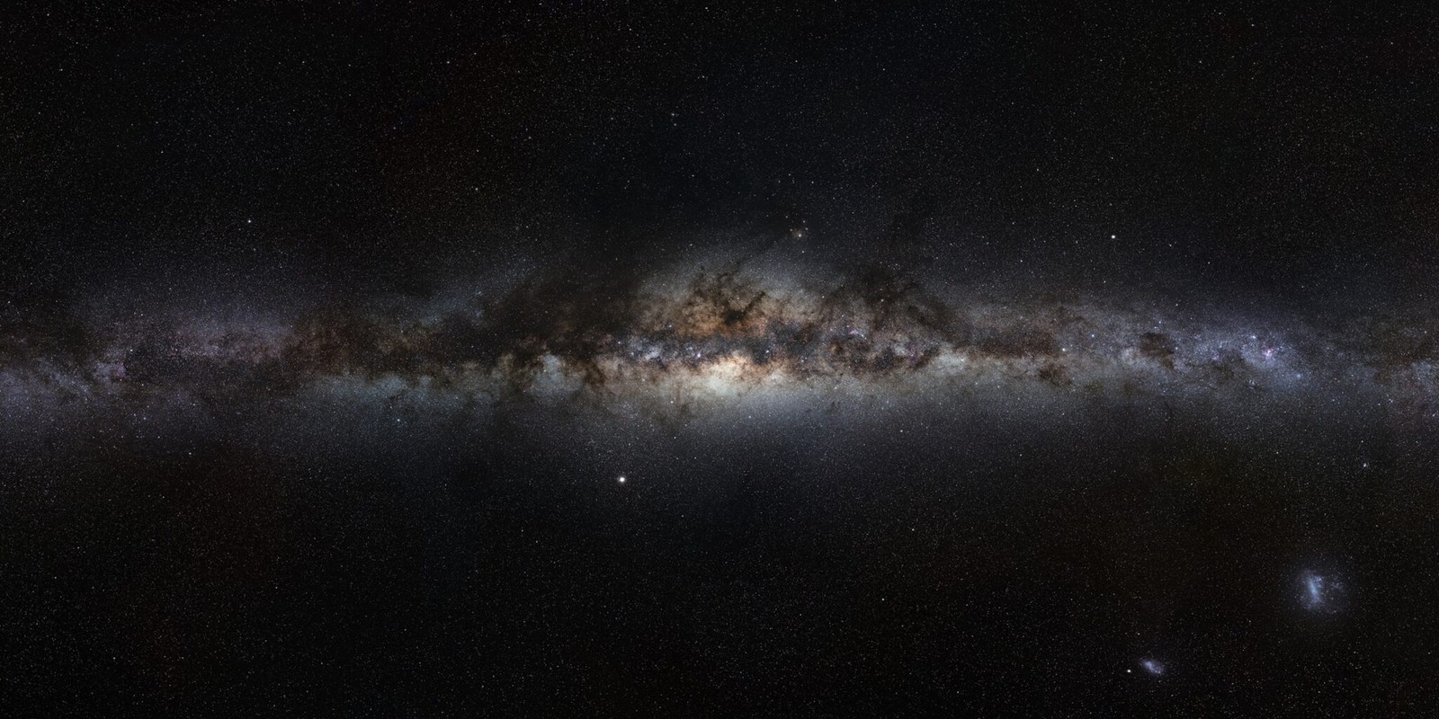 Zaskakujące odkrycie w centrum Drogi Mlecznej. Z czarnej dziury wystają setki dziwnych włókien