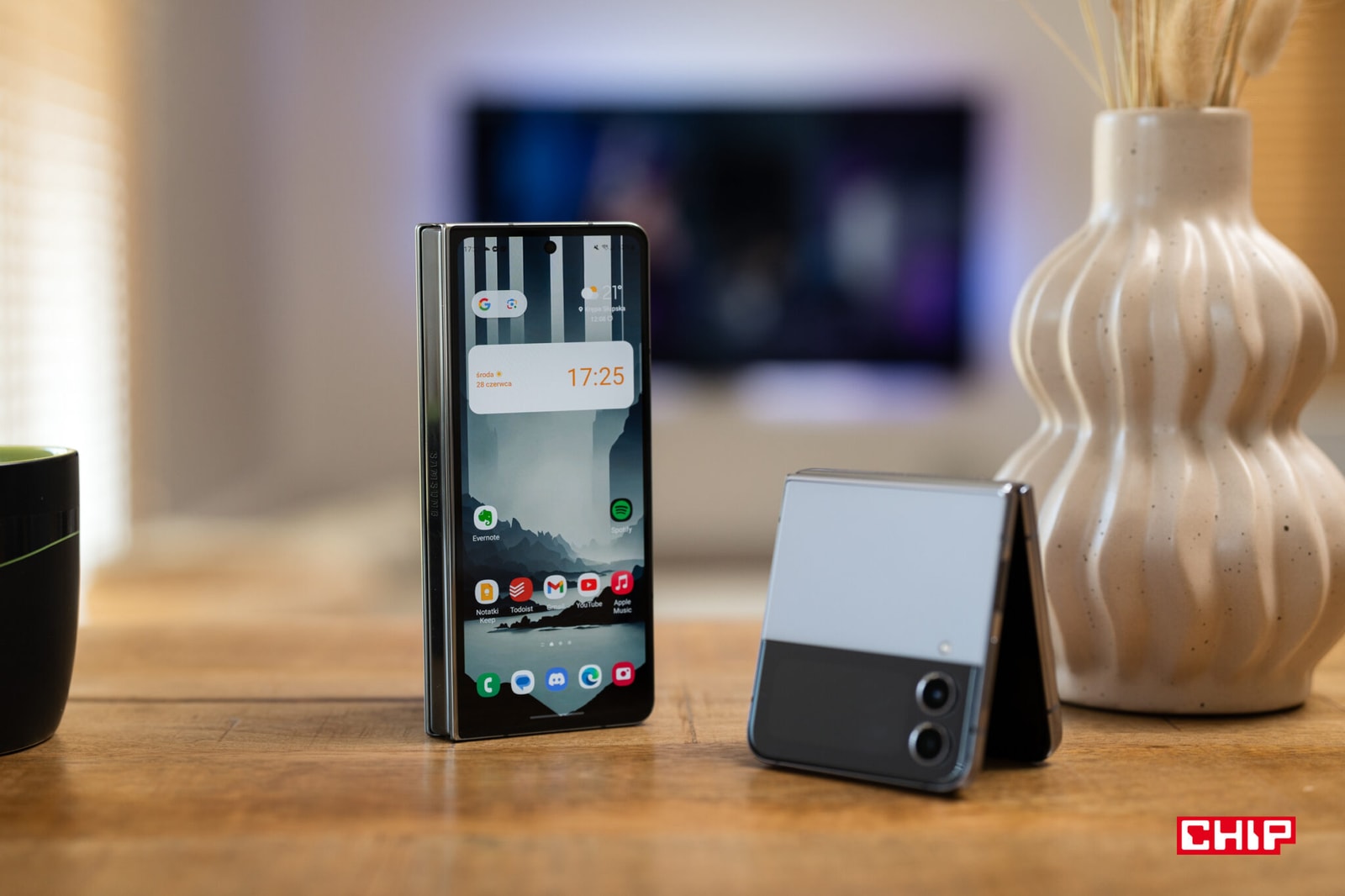 Samsung Galaxy Z Flip 4 i Galaxy Z Fold 4 po roku. Czy w 2023 r. nadal warto je kupić?