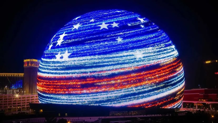 Imponujące dzieło inżynierii czy największy baner reklamowy świata? Sfera budzi wiele kontrowersji