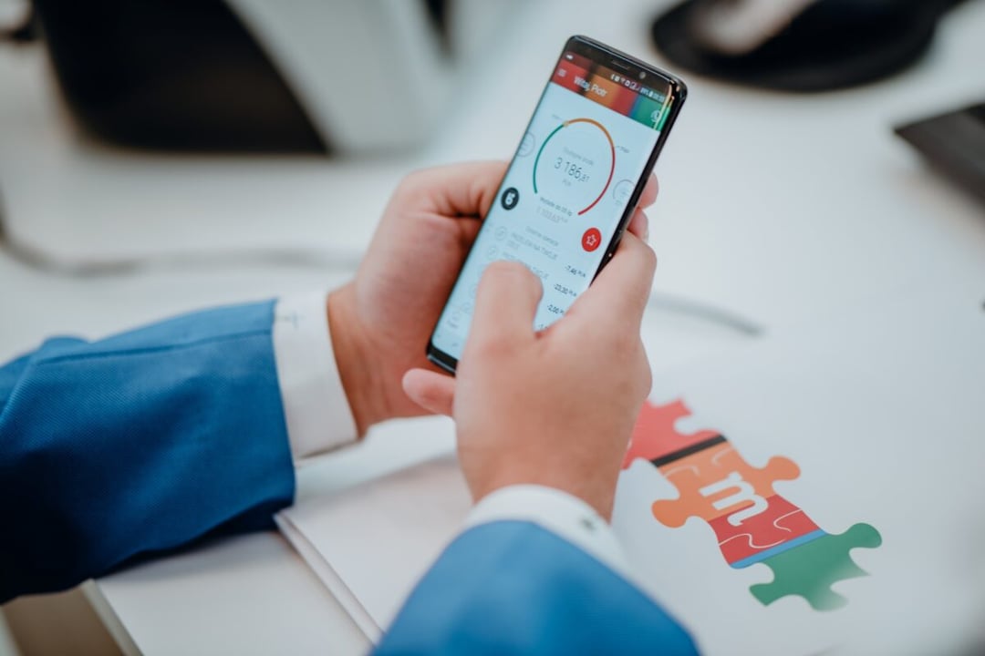 Pierścień zamiast karty płatniczej i monitora zdrowia. mBank zaskakuje innowacyjnym rozwiązaniem