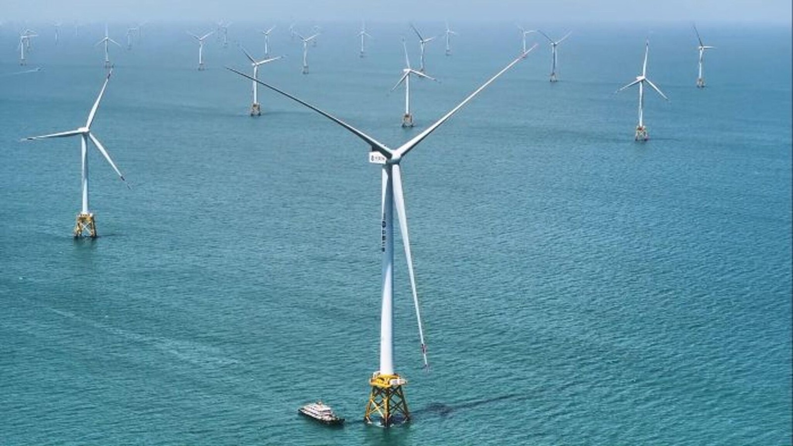 Największa turbina wiatrowa na świecie rozpoczęła pracę! Jej rozmiary trudno sobie wyobrazić