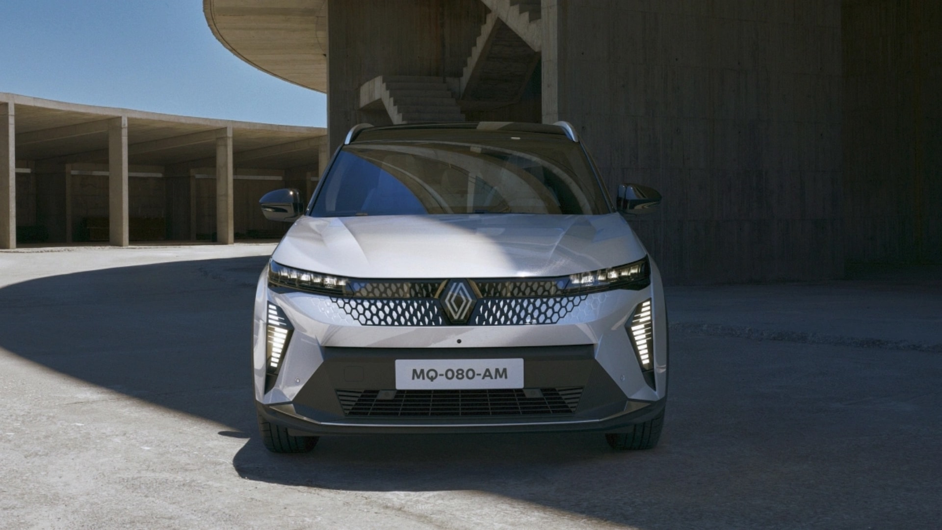 Nowy Renault Scenic zmienił się nie do poznania i są szanse, że go za to znienawidzisz