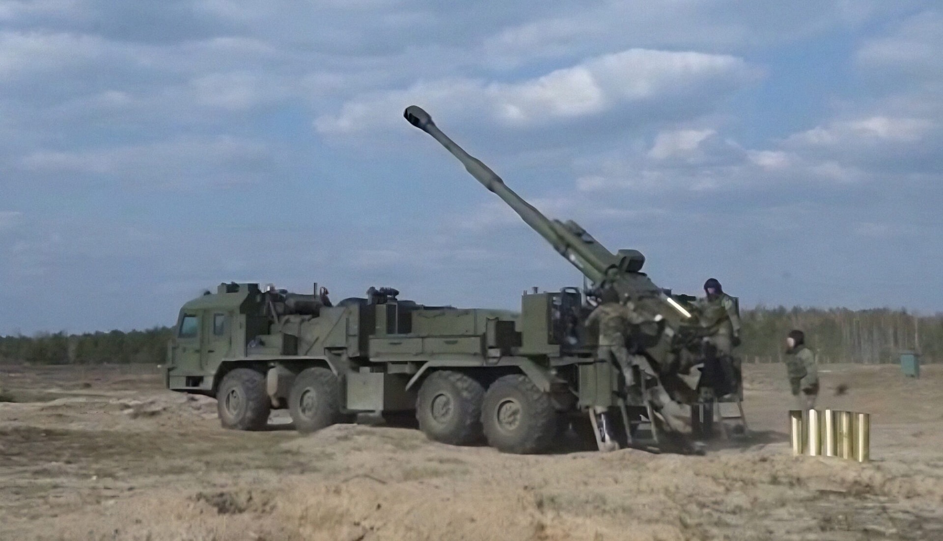 Rosja rozpoczęła wojowanie samobieżną haubicą 2S43 Małwa