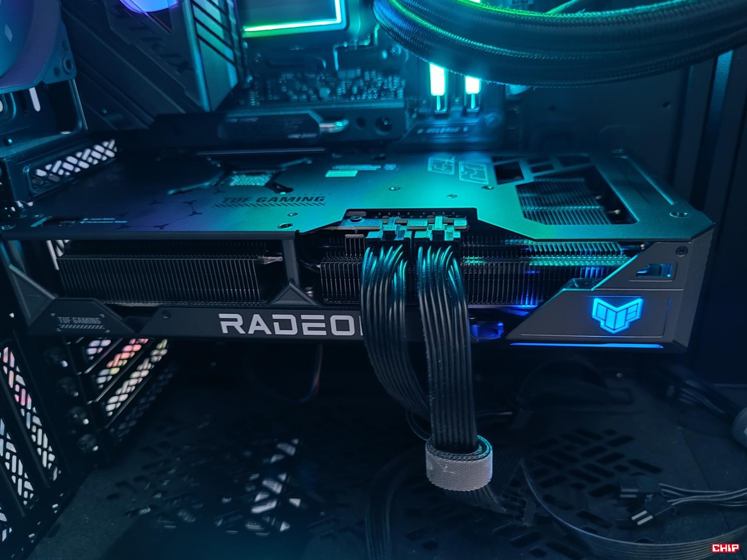 Test Asus Radeon RX 7600 XT TUF Gaming OC