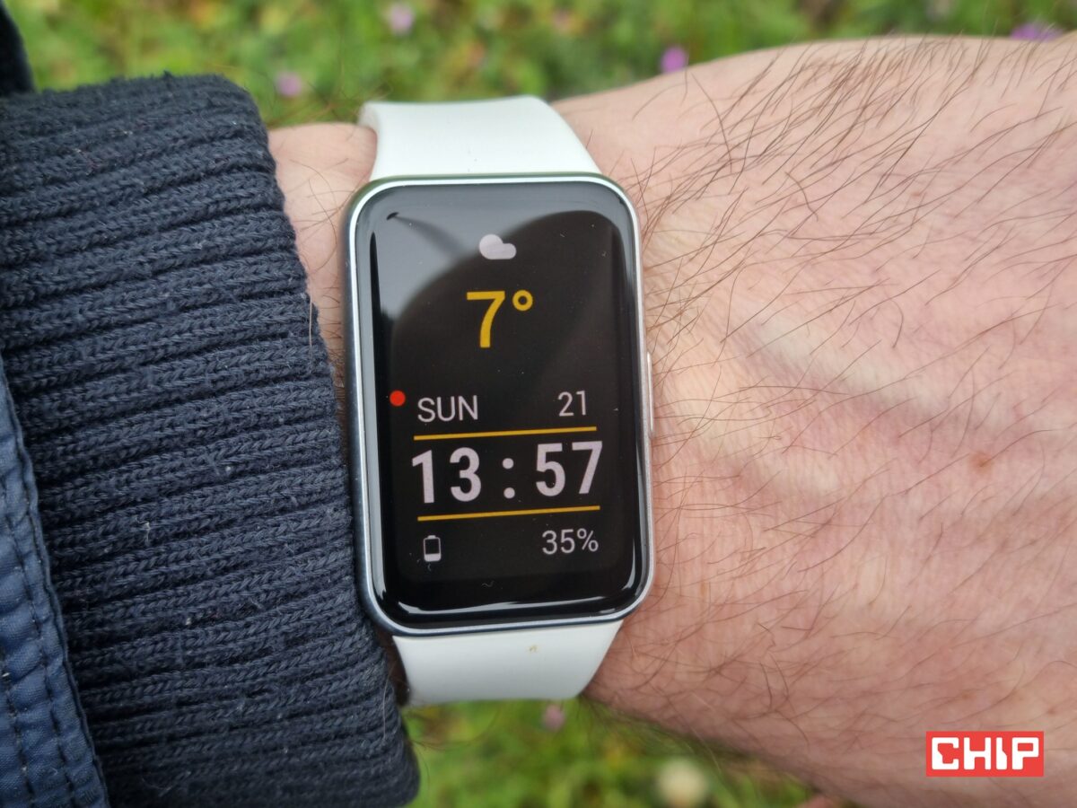Klasyczny wzór i zero rewolucji. Galaxy Fit 4 wraca po dłuższej przerwie