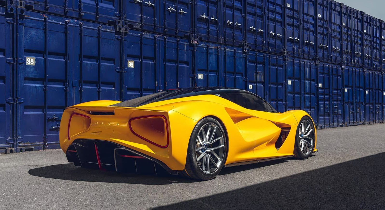 Wygląda kosmicznie i bije rekordy prędkości. Oto elektryk niemożliwy