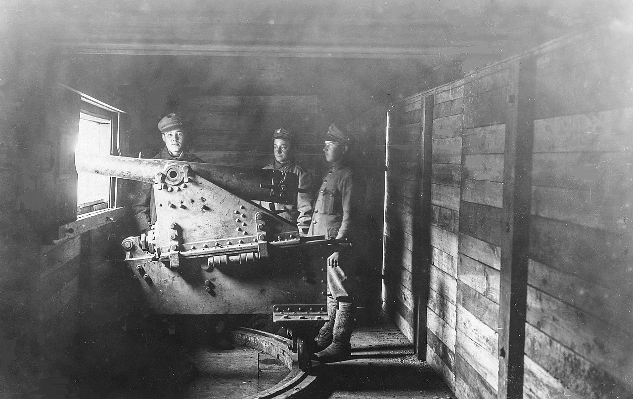 Trudno w to uwierzyć, ale to rzeczywistość. Polska naprawdę budowała kolejową potęgę wojskową