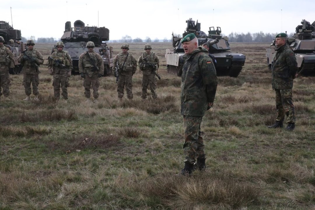 40 dronów wleci w powietrze i przytłoczy wrogów. Q-SLAM 40 to istna “broń czyszcząca”