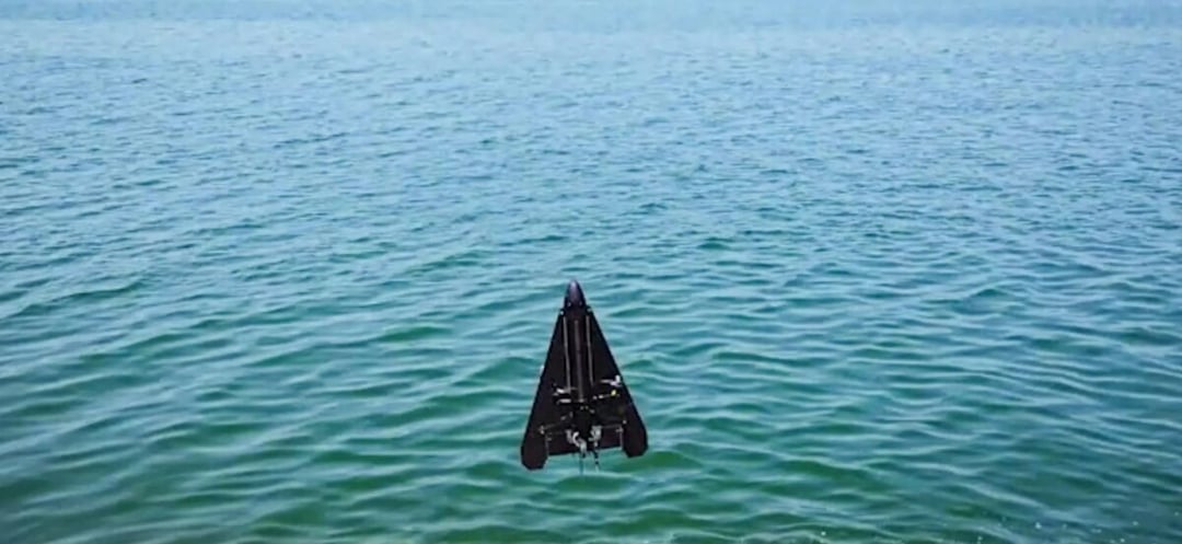 Może zanurkować pod wodą w trybie torpedy. Taki dron zrewolucjonizuje wojnę