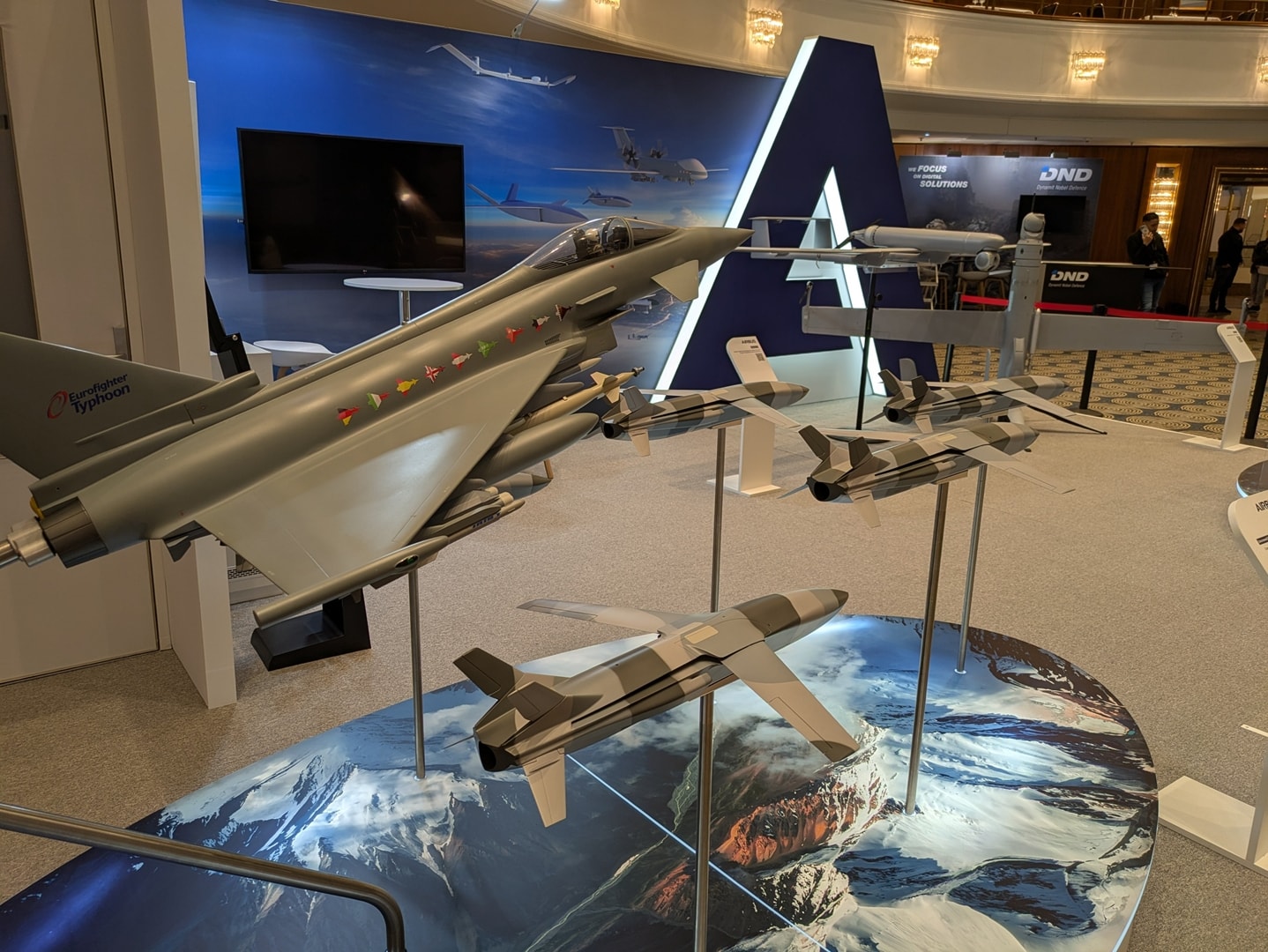 Airbus stworzył drona łowcę. Może zniszczyć trzy cele podczas jednej misji