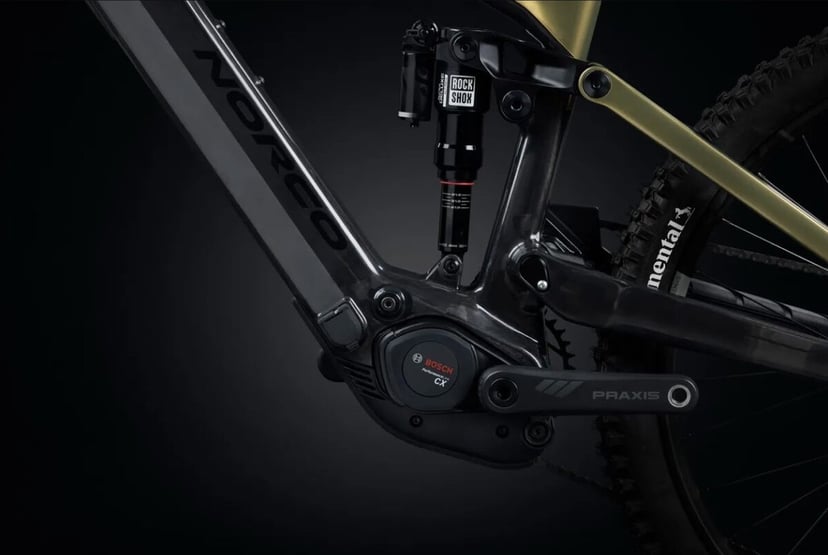 Nowy rowerowy król gór? Większa moc, cichszy silnik i więcej zasięgu