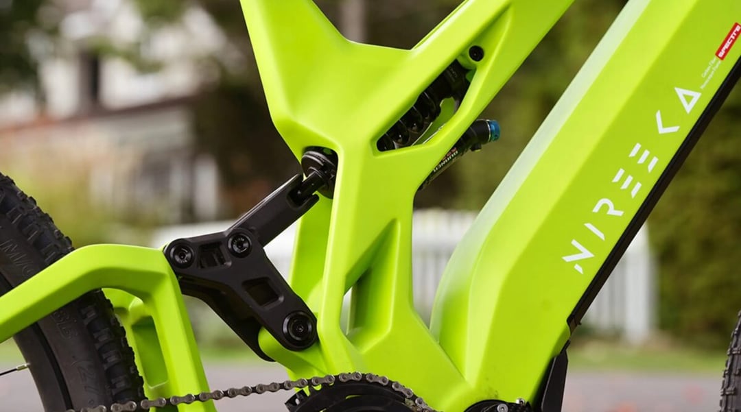 Elektryczny rower Spectrx z 6-kW silnikiem między korbami. Czy to już nie przesada?