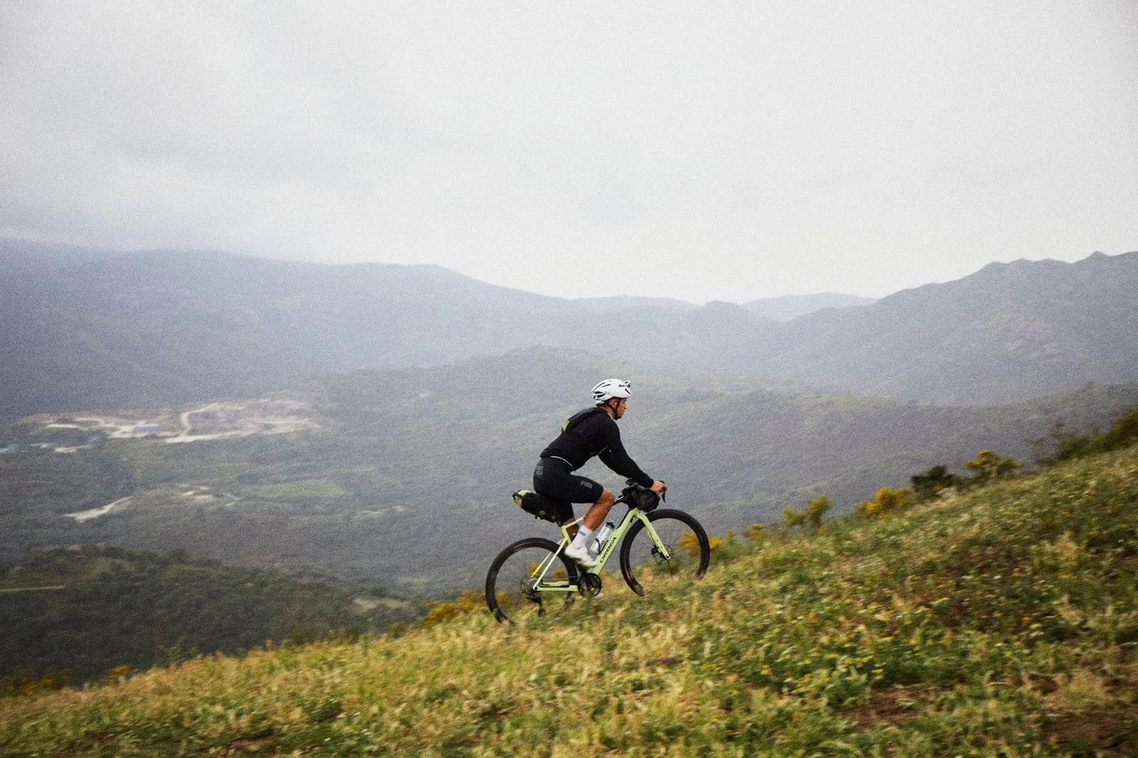 Hiszpanie udoskonalili swój bestseller. Nowa Orbea Terra to więcej niż kosmetyczny lifting