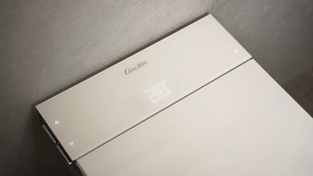 Toaleta myjąca CleanWave. Twoja łazienka zasługuje na więcej niż tylko papier toaletowy