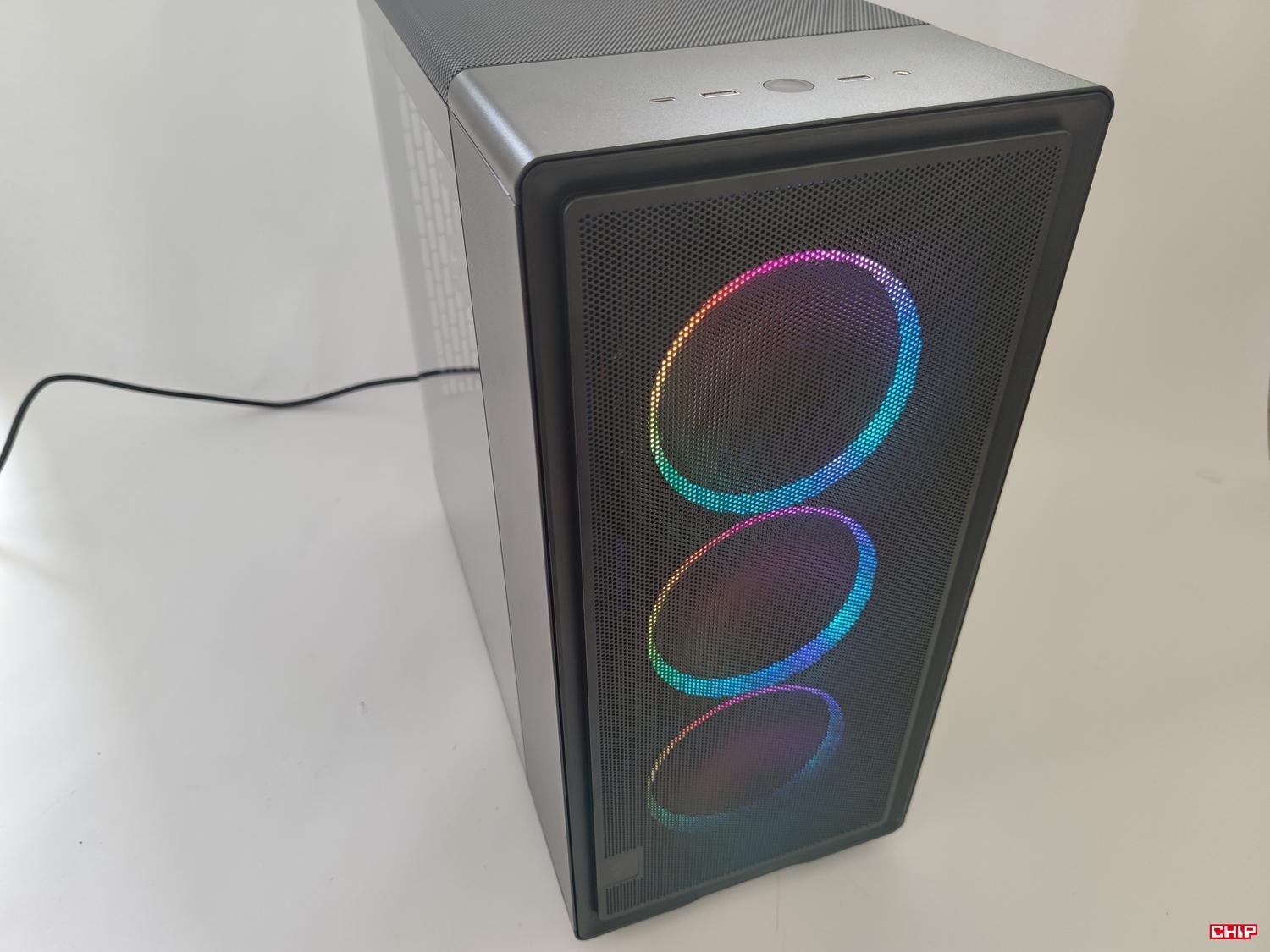 Test obudowy Fractal Design Epoch Black TG RGB Light Tint