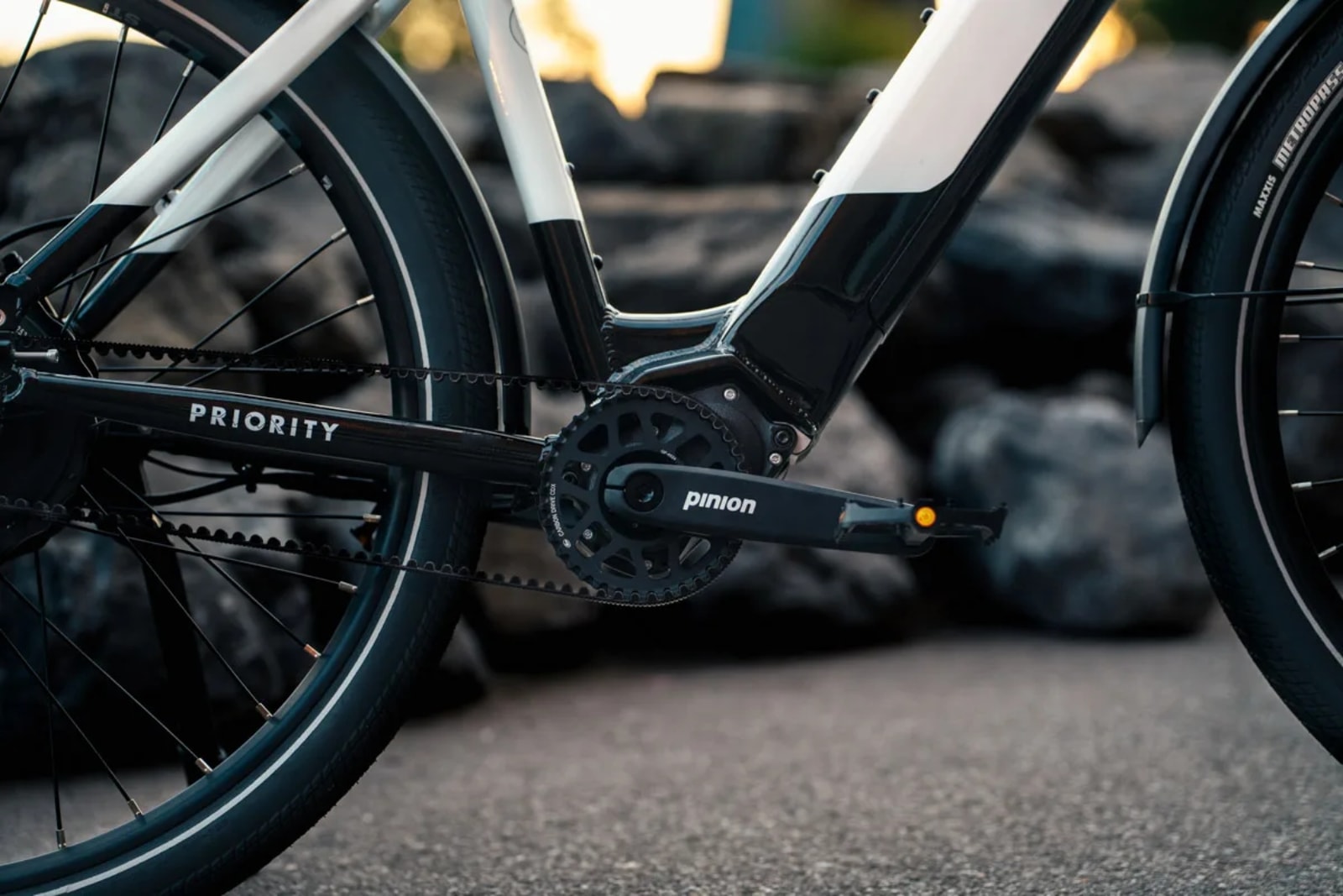 Miejski rower z funkcjami samochodu premium. Priority Skyline wyznacza nowe standardy komfortu jazdy