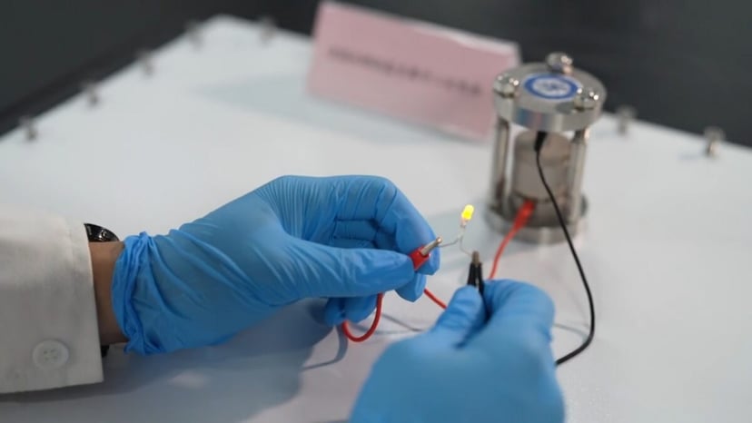 Bezpieczniejsze i wydajniejsze akumulatory już nie są marzeniem. Chińczycy właśnie to udowodnili