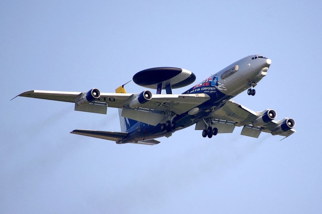 Latający radar NATO krąży nad Polską. Oto dlaczego Boeing E-3 Sentry jest oczami i uszami sojuszu