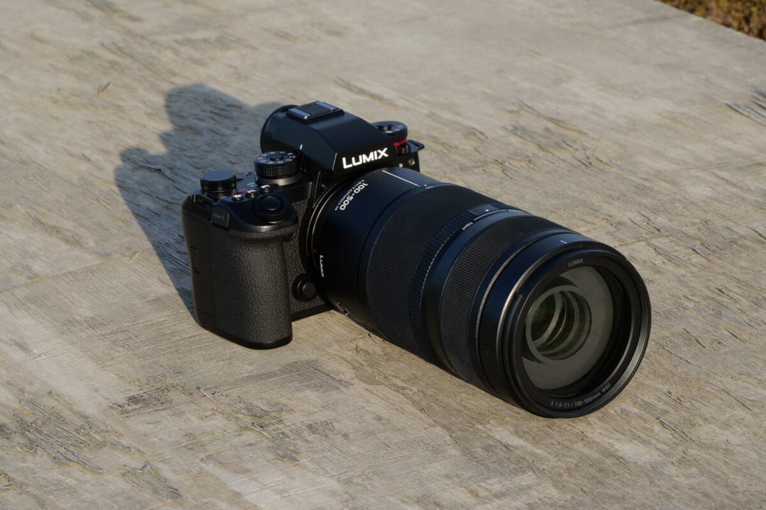 Panasonic Lumix S 100-500 mm f/5-7.1 O.I.S – zoom dla miłośników sportu i przyrody