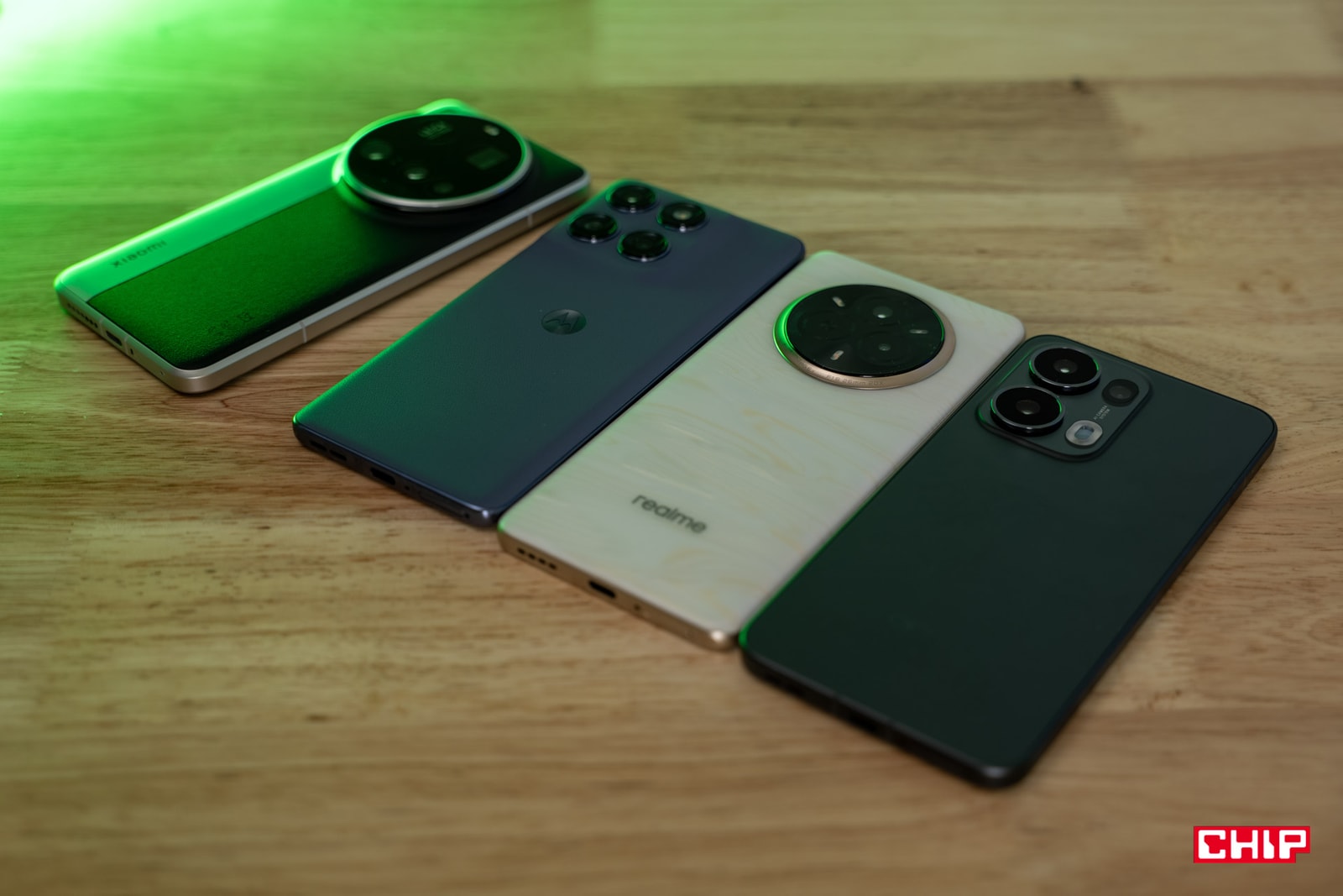 Sztuczna inteligencja na wyciągnięcie ręki w Plusie. Co może dać ci nowoczesny smartfon?